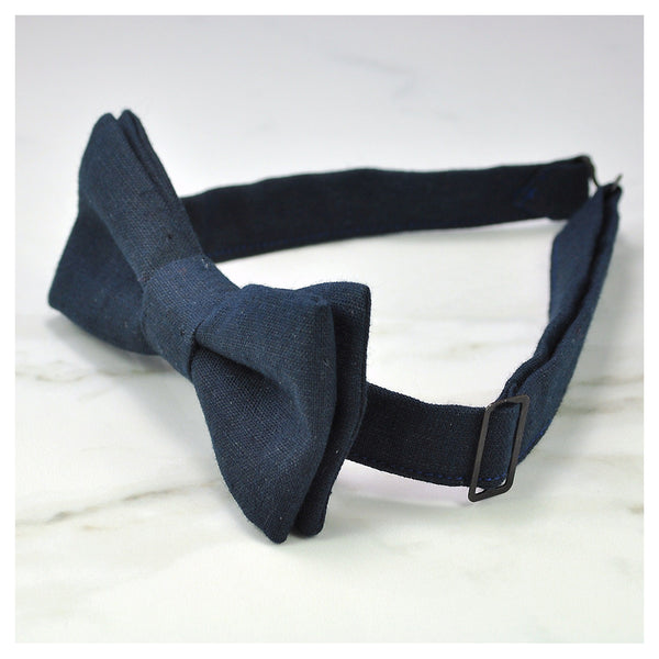 Navy blue linen bow tie side view